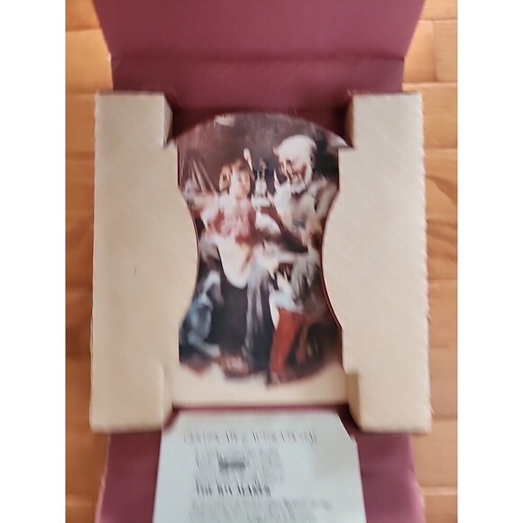 Rockwell Heritage Collection, 'The Toy Maker'  Plate - Picture 4 of 5